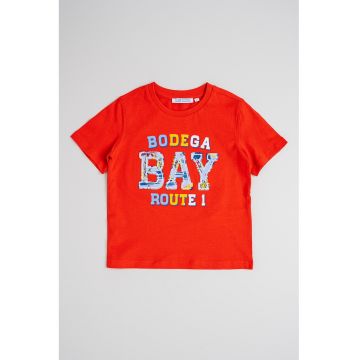 Tricou cu decolteu la baza gatului si imprimeu text
