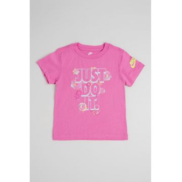 Tricou cu mesaj si model floral