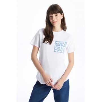 Tricou din bumbac cu decolteu la baza gatului