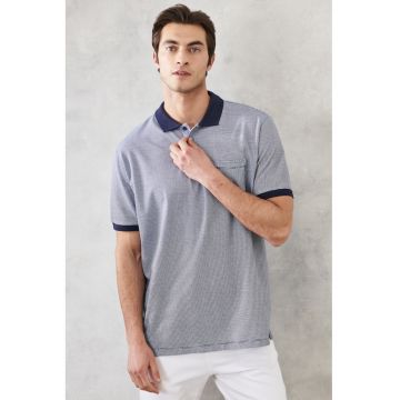 Tricou polo texturat cu buzunar aplicat