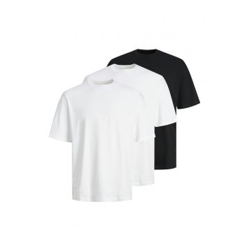 Set de tricouri de bumbac cu decolteu la baza gatului - 3 piese