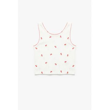 Top crop cu model cu cirese