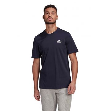 Tricou cu decolteu la baza gatului si broderie logo