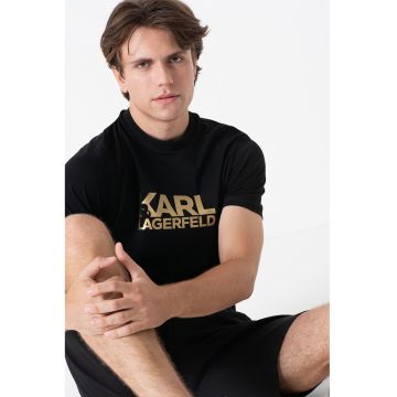 Tricou cu decolteu la baza gatului si imprimeu logo