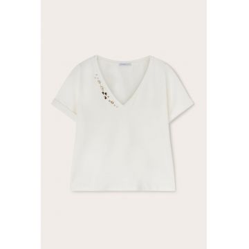 Tricou cu strasuri si decolteu in V