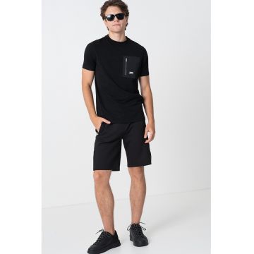 Tricou regular-fit cu decolteu la baza gatului