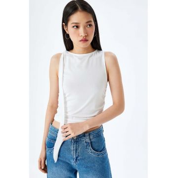 Top crop cu model uni