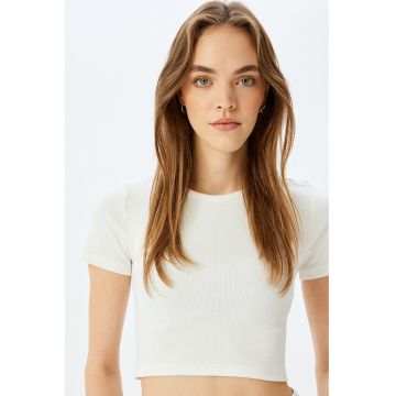 Tricou crop uni cu decolteu rotund