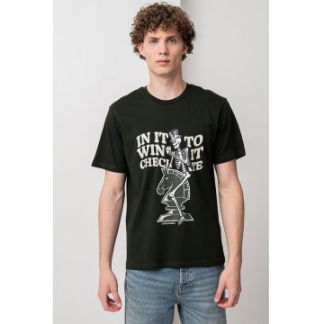 Tricou cu decolteu la baza gatului si imprimeu