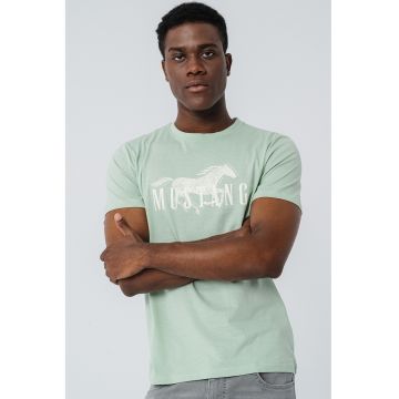Tricou cu decolteu la baza gatului si imprimeu logo