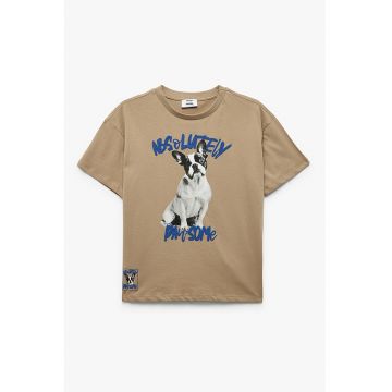Tricou cu imprimeu grafic si text