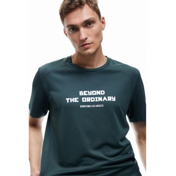 Tricou cu imprimeu text