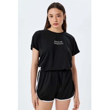 Tricou cu imprimeu text