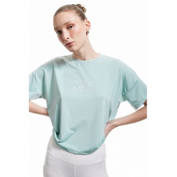 Tricou cu maneci cazute