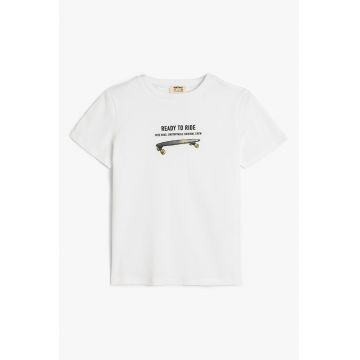 Tricou cu model grafic