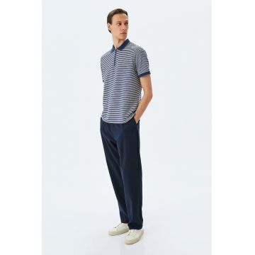 Tricou polo cu fermoar