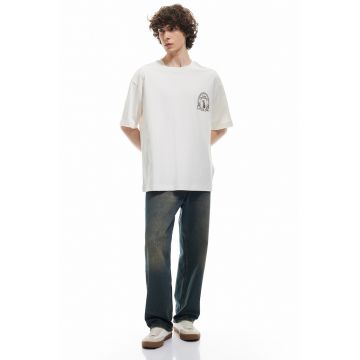 Tricou supradimensionat cu imprimeu grafic pe spate
