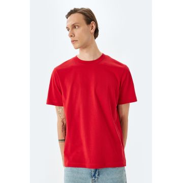 Tricou uni cu decolteu la baza gatului