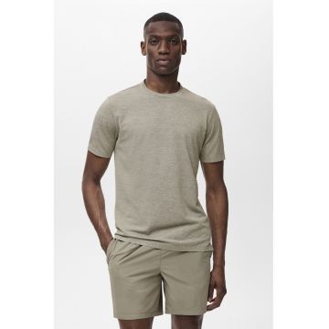 Tricou uni cu decolteu la baza gatului