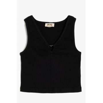 Top crop cu decolteu in V