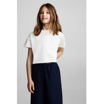 Tricou crop cu buzunar pe piept