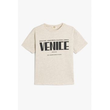 Tricou cu imprimeu text pe piept