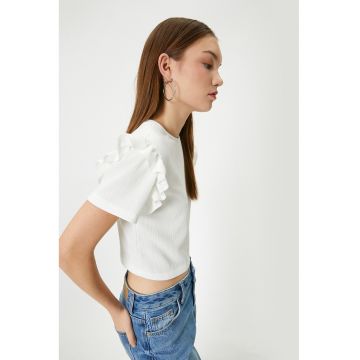 Tricou crop cu volane