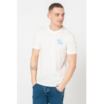 Tricou cu decolteu la baza gatului