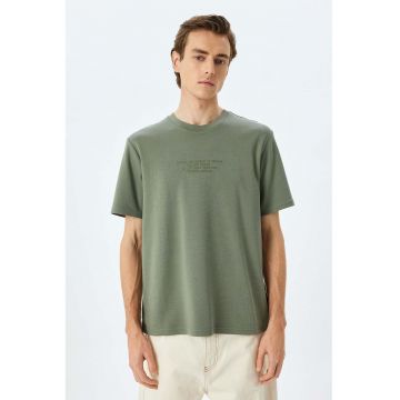 Tricou cu imprimeu text