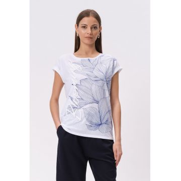 Tricou cu decolteu rotund si model floral