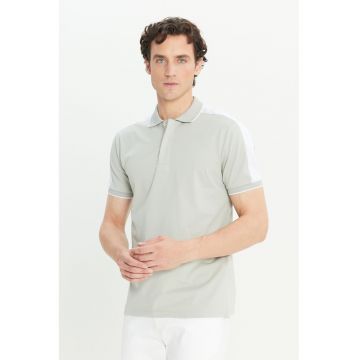 Tricou polo cu detalii contrastante