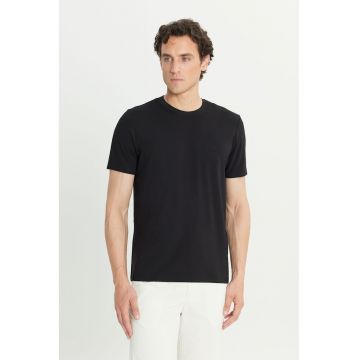 Tricou uni cu decolteu la baza gatului