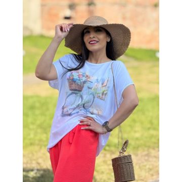 Tricou alb cu imprimeu bicicleta cu cosulet flori
