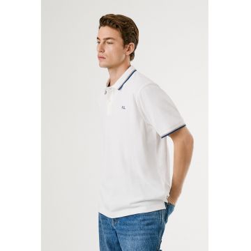 Tricou polo regular fit cu terminatii contrastante
