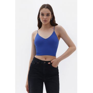 Top crop cu bretele inguste