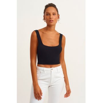 Top crop cu model uni