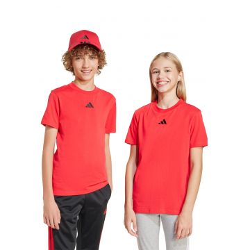 Tricou cu decolteu la baza gatului si detaliu logo