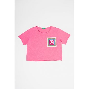 Tricou cu garnituri crosetate de dantela
