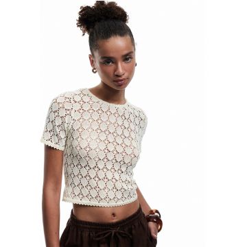 Tricou crop tricotat cu perforatii
