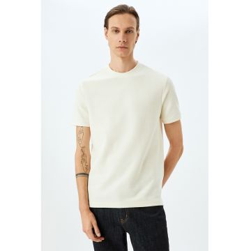 Tricou cu decolteu la baza gatului - din bumbac