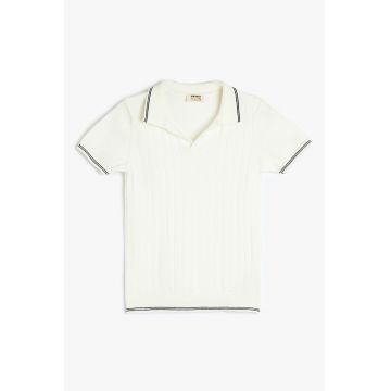 Tricou polo cu garnituri contrastante si inguste