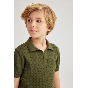 Tricou polo tricotat