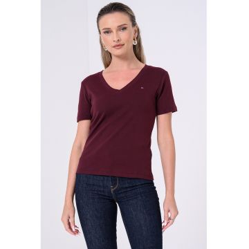 Tricou cu decolteu in V