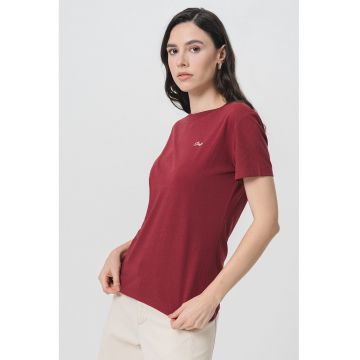 Tricou cu logo discret pe piept
