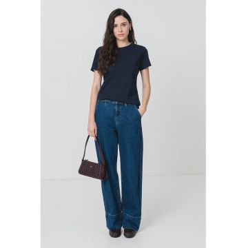 Tricou slim-fit din bumbac cu decolteu la baza gatului
