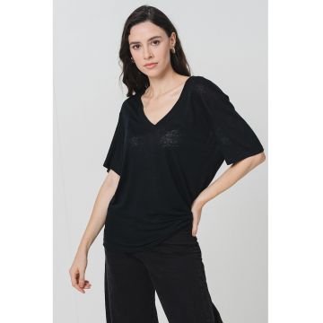 Tricou din in cu decolteu in V Ela