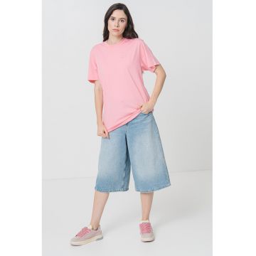 Tricou lejer cu logo brodat