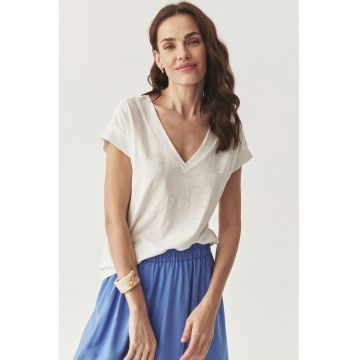 Tricou cu decolteu in V