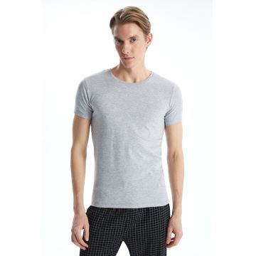 Tricou slim fit cu model uni