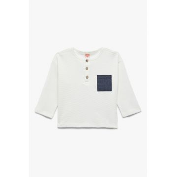 Tricou de bumbac cu decolteu la baza gatului